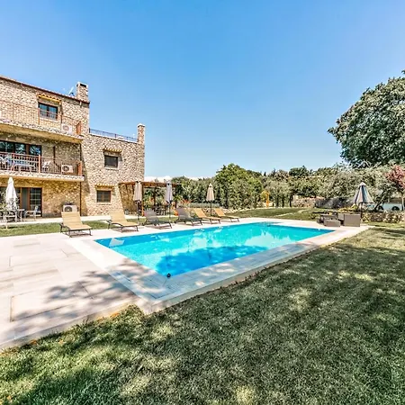 Filia Stone Willa Gouvia