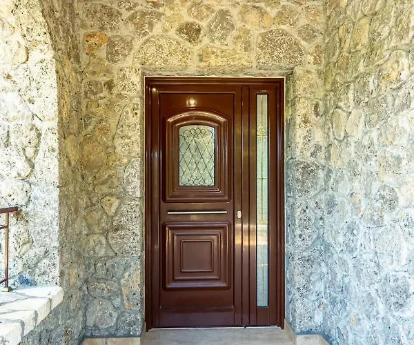 Filia Stone *