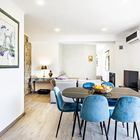 Filia Stone Гоувия