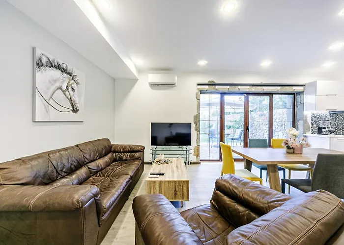 Filia Stone * Gouvia